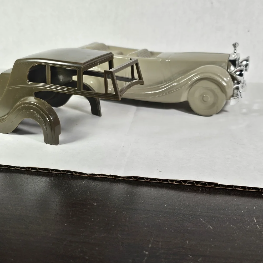 Avon Classic Rolls-Royce Car. Shaped Bottle.